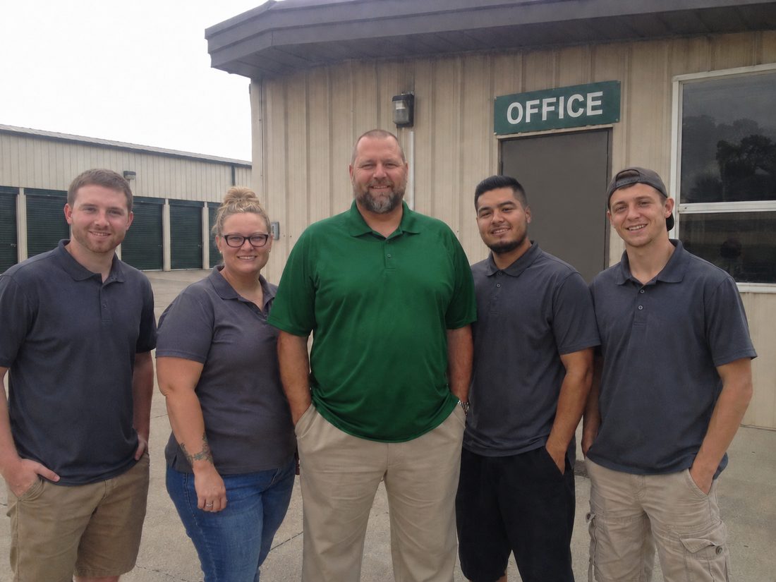 Pest control professionals in Shreveport, LA